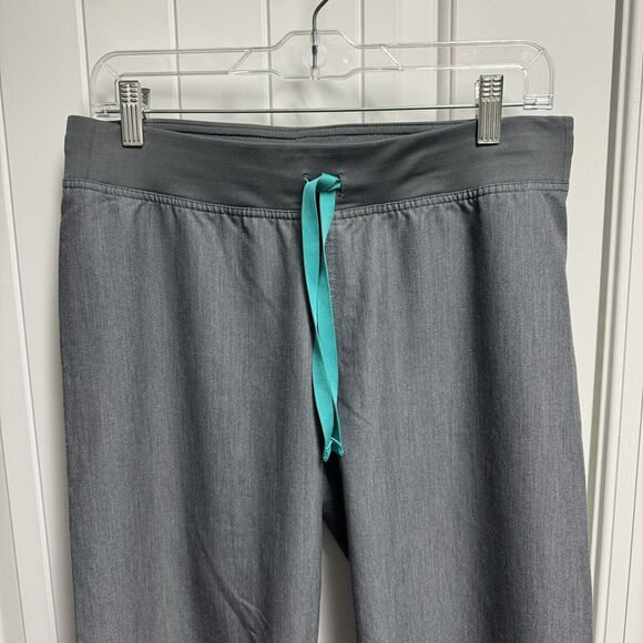 NWOT Figs Technical Collection Women's small S/T Gray Scrub Pants Style T21003T - Picture 2 of 10